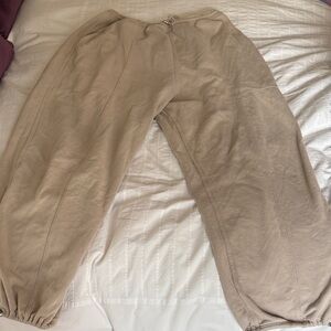 Abercrombie and Fitch
Sweatpants